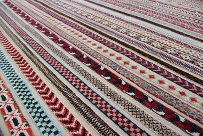 Soumak lines