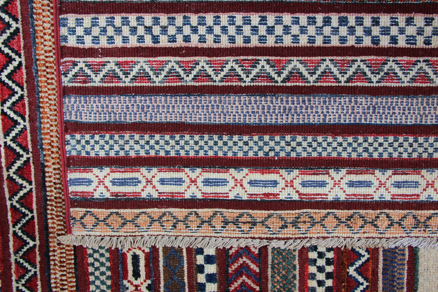 Soumak lines