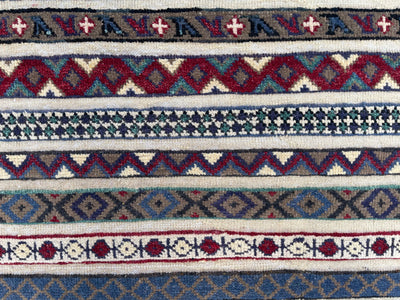 Soumak lines